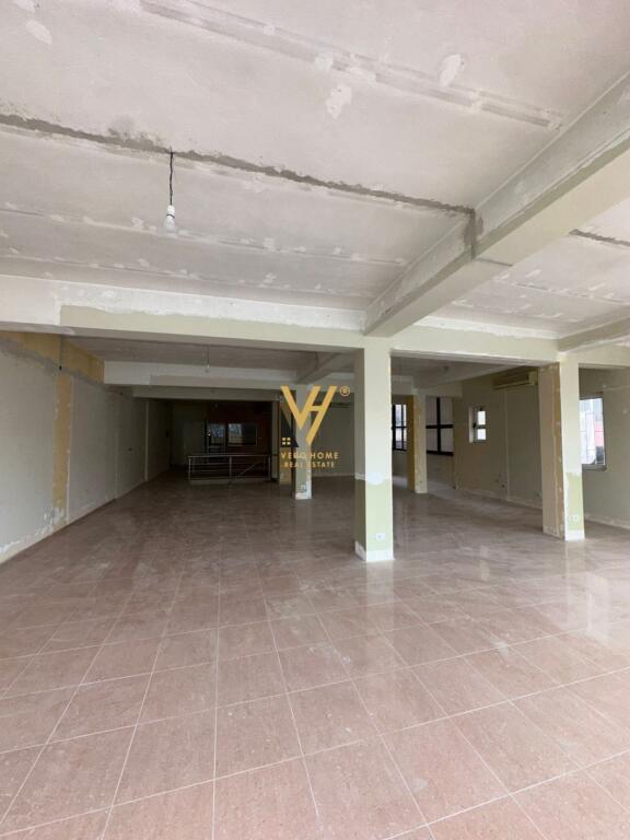 SHOP FOR SALE 180 M2 ON DRITAN HOXHA STREET 36,000,000 LEKE