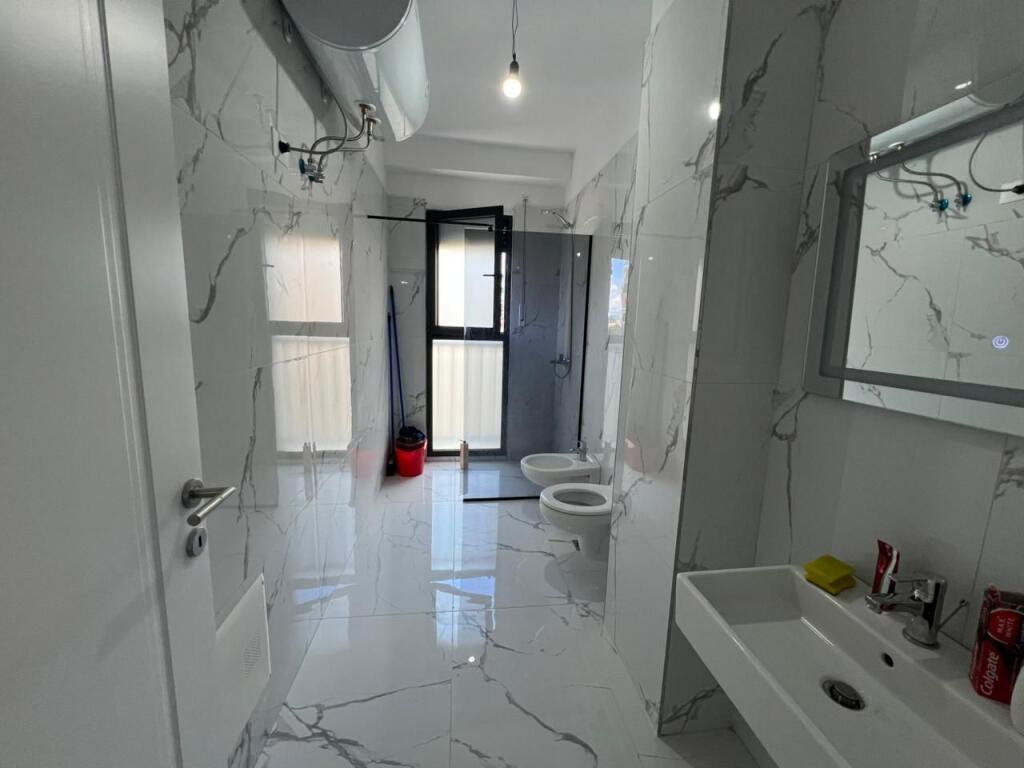 In vendita, Appartamento 2+1+2, Nuovo Viale, Tirana