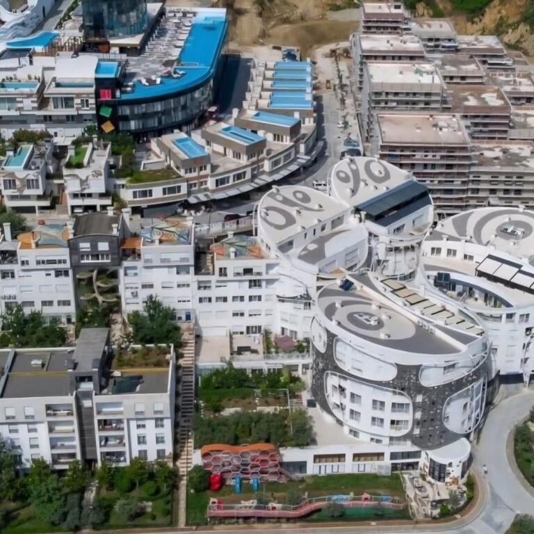 Shitet..!!  📍 Kodra e Diellit 2 (Objekti Flutura)  🏠 Apartament 1+1  