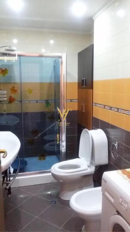 JEPET APARTAMENT 2+1+2+BLK ME QERA TE SELVIA 80.000 LEKE
