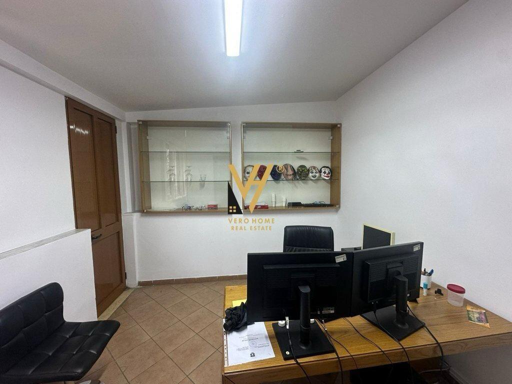 OFFICE 120 M2 FOR RENT AT THE FORMER PARK 80,000 LEKE