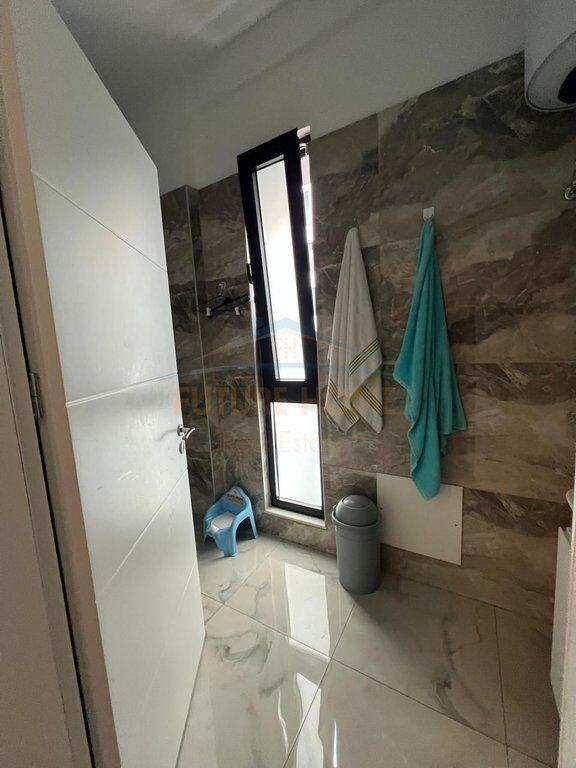 Shitet, Apartament 2+1+2, Square 21, Rruga e Kavajës