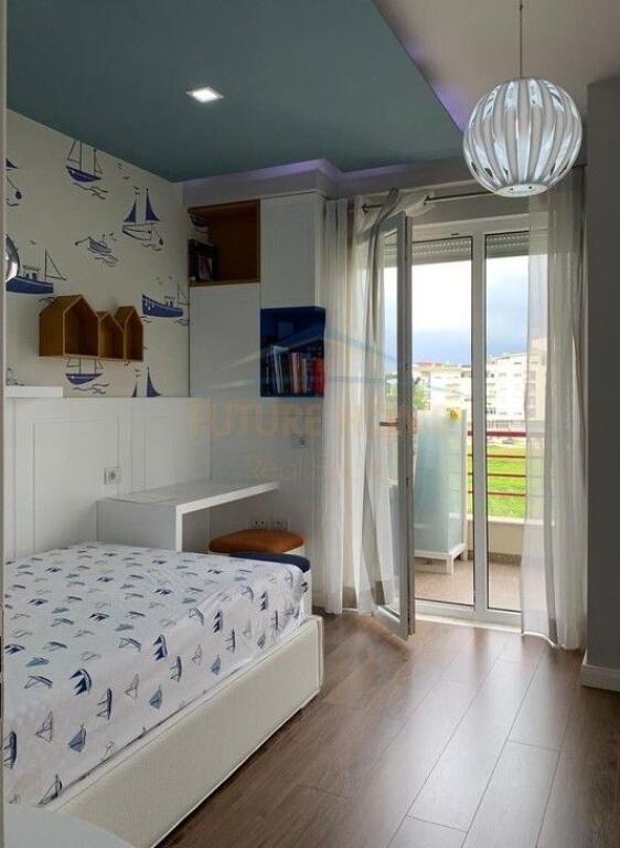 Qira,Apartament 2+1+ Post parkimi,Liqeni i Thate.