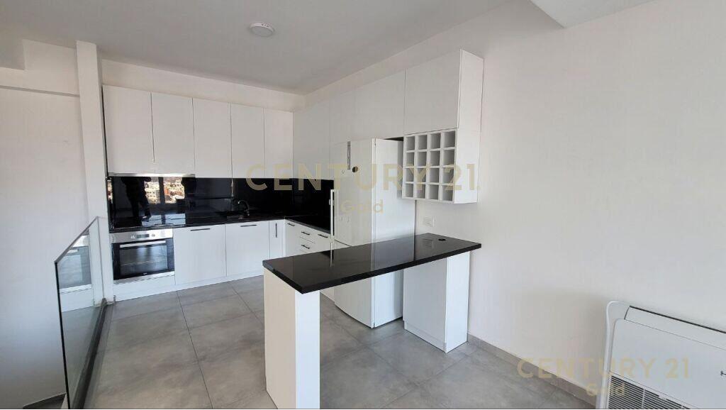 VILLA WITH POOL FOR RENT IN KODRA E DIELLIT 2!