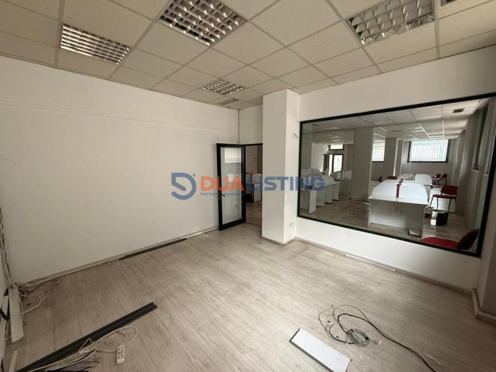 Commercial space open space + 2 parking spots for rent, in one of the most sought-after areas of Tirana! Near the Albanian Radio Television (RTSH)!