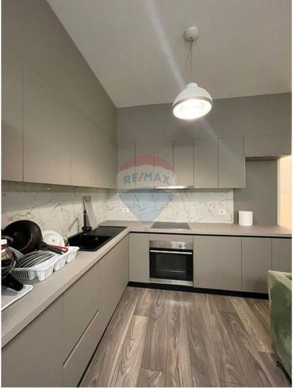 Apartament 2+1 me Qera, Kompleksi Delijorgji