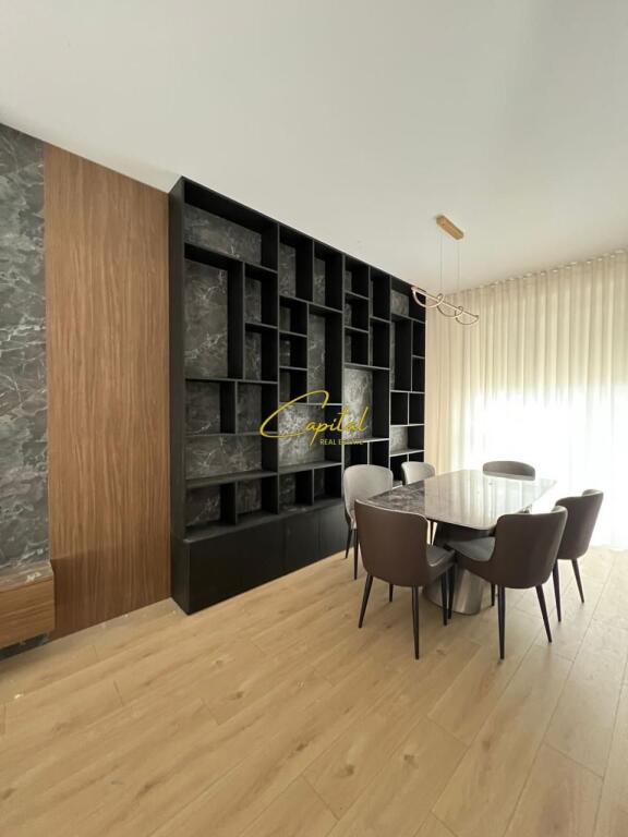VILLA PRIVATA IN AFFITTO 200 M2 FARKE 1.500 EURO