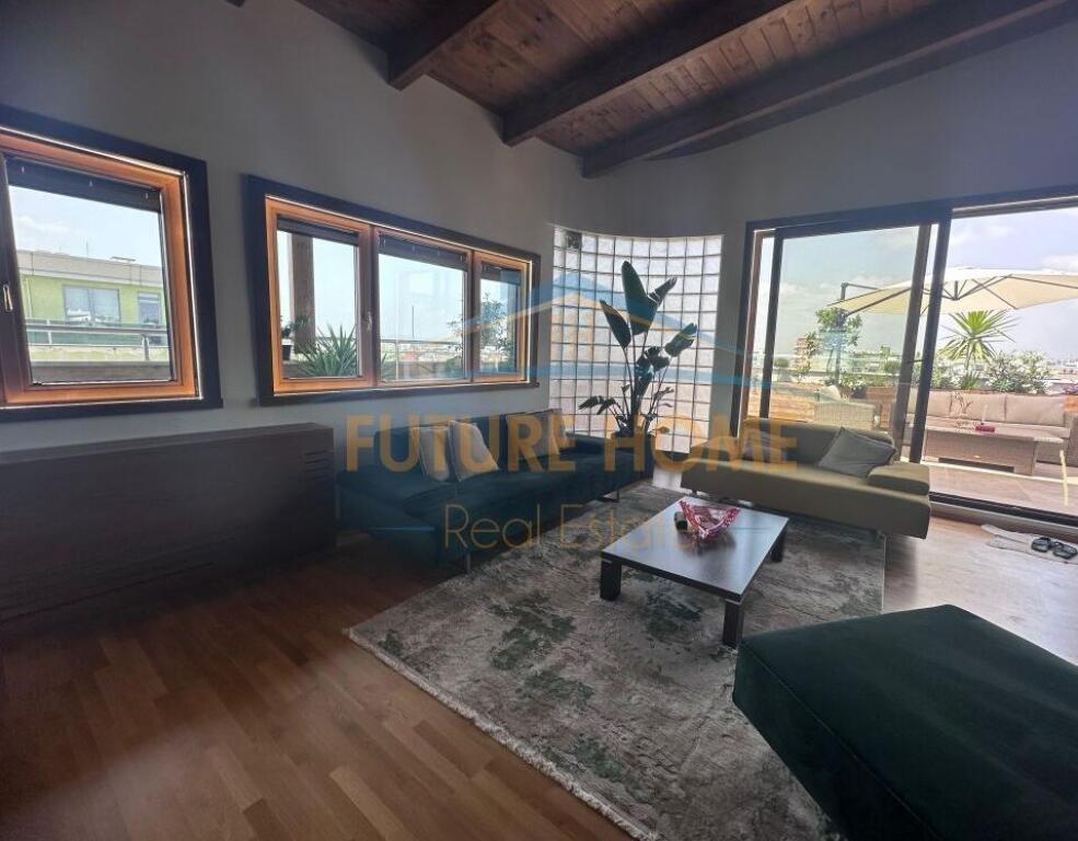 VENDESI DUPLEX 3+1+3 , BLLOK, PIAZZA WILLSON