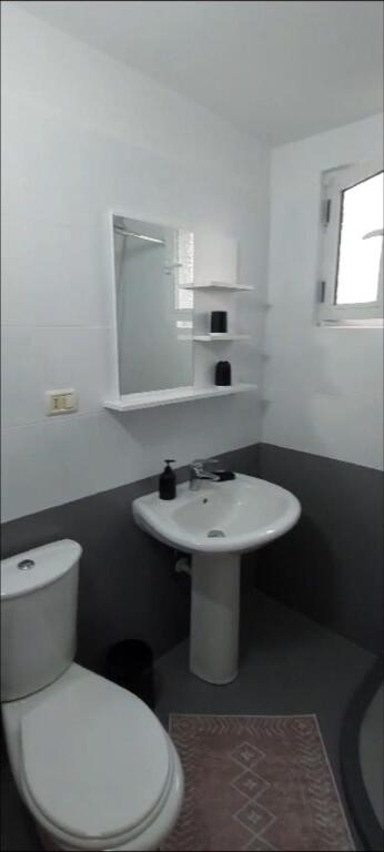 Apartment for sale Grasoniere, behind Globe, Kavaja Street.