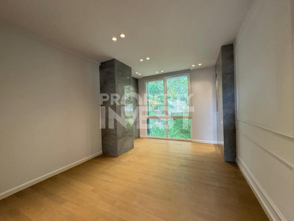 Shitet Apartament 3+1+2📍Pallati Brigadave