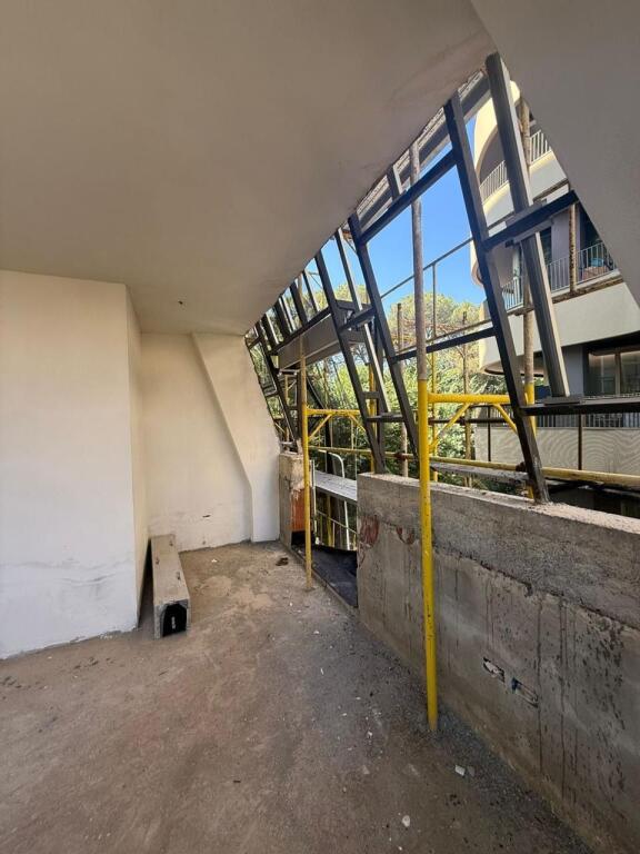 🏙️ VENDIAMO APPARTAMENTO 2+1+2 – ZONA ELITARIA 📍 Vicino ad Air Albania