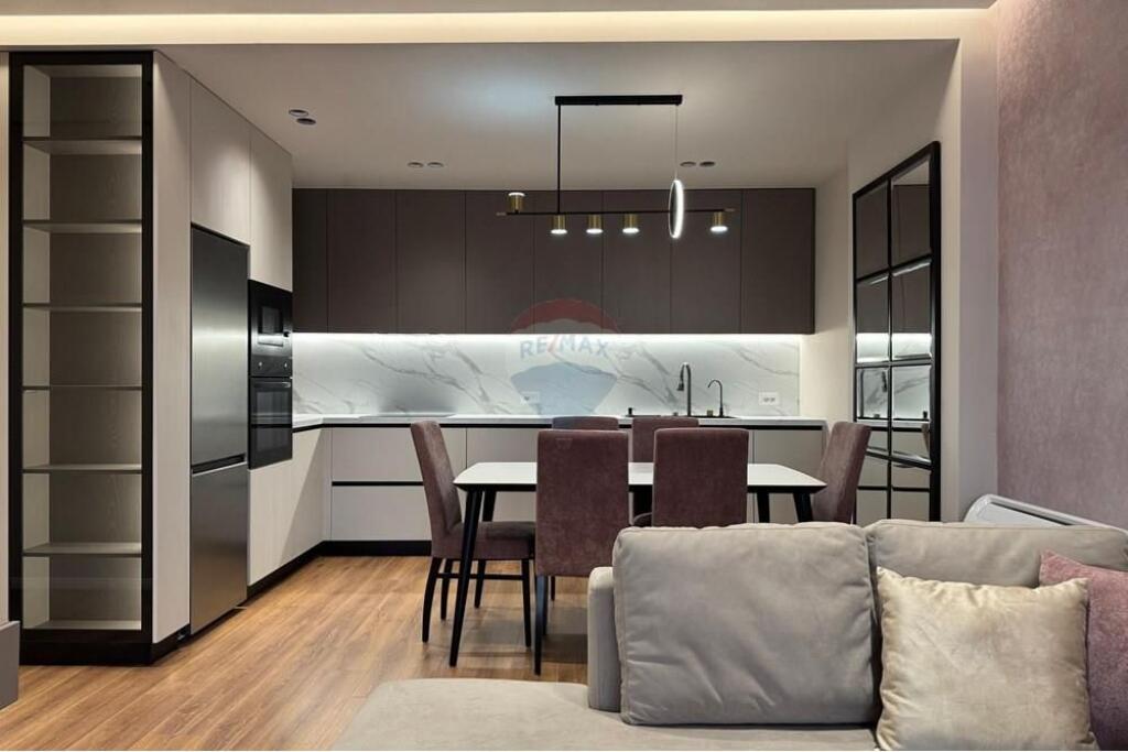 Apartament per qera 1+1 tek Rruga e Deshmoreve