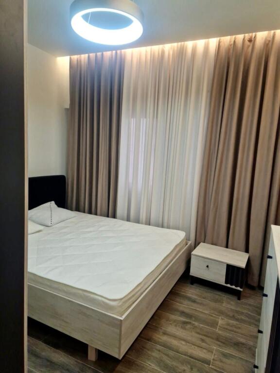 📣 QERA Apartament 2+1 📍 Stacioni i Trenit, Prane Karburant ESP Oil ✨