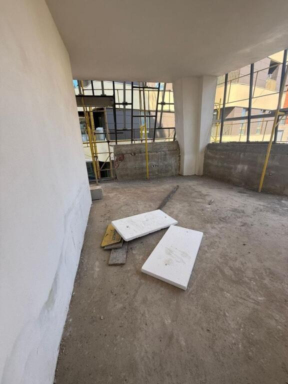 🏙️ VENDIAMO APPARTAMENTO 2+1+2 – ZONA ELITARIA 📍 Vicino ad Air Albania