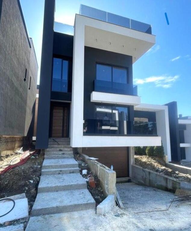 Villa for sale in Golem, Durres
