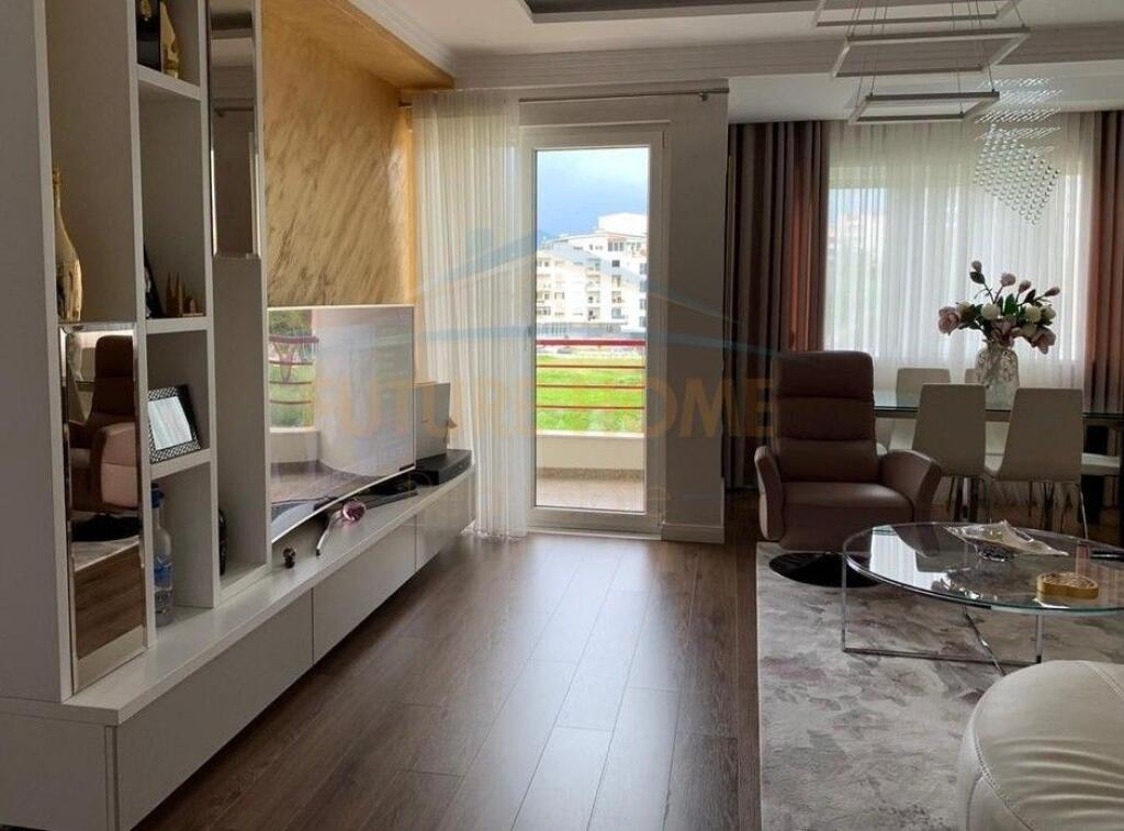 Qira,Apartament 2+1+ Post parkimi,Liqeni i Thate.