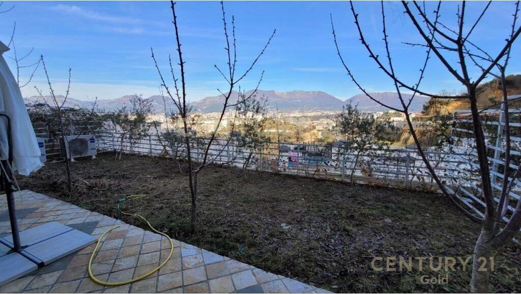 VILLA WITH POOL FOR RENT IN KODRA E DIELLIT 2!