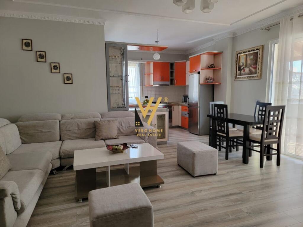 AFFITTASI APPARTAMENTO 2+1+2+BLK PRESSO IL COMUNE DI PARIGI 900 EURO