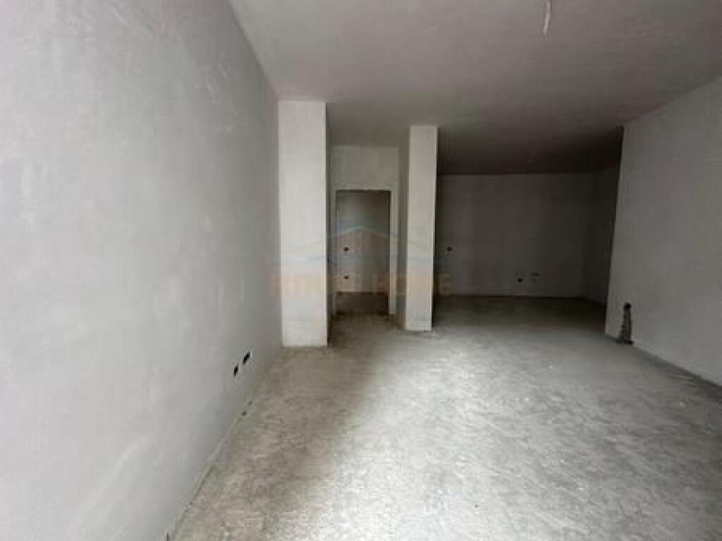In vendita, Appartamento 1+1, Paskuqan