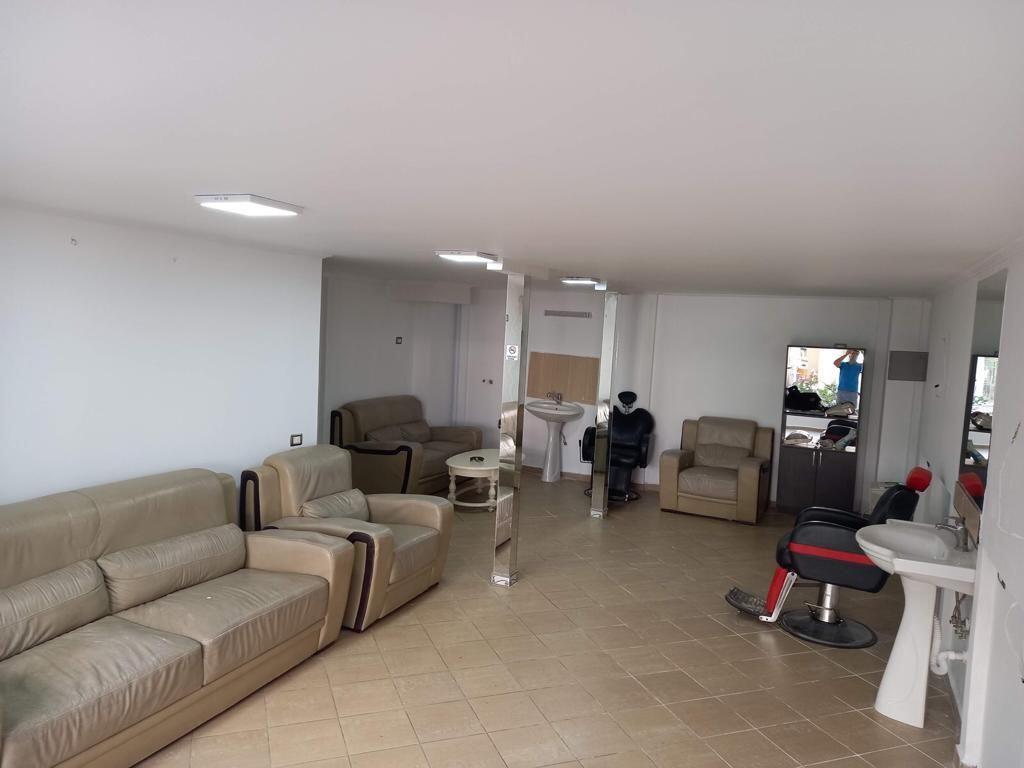 Locale commerciale