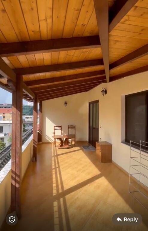 2+1, arredato alle ville americane, prezzo 450 euro