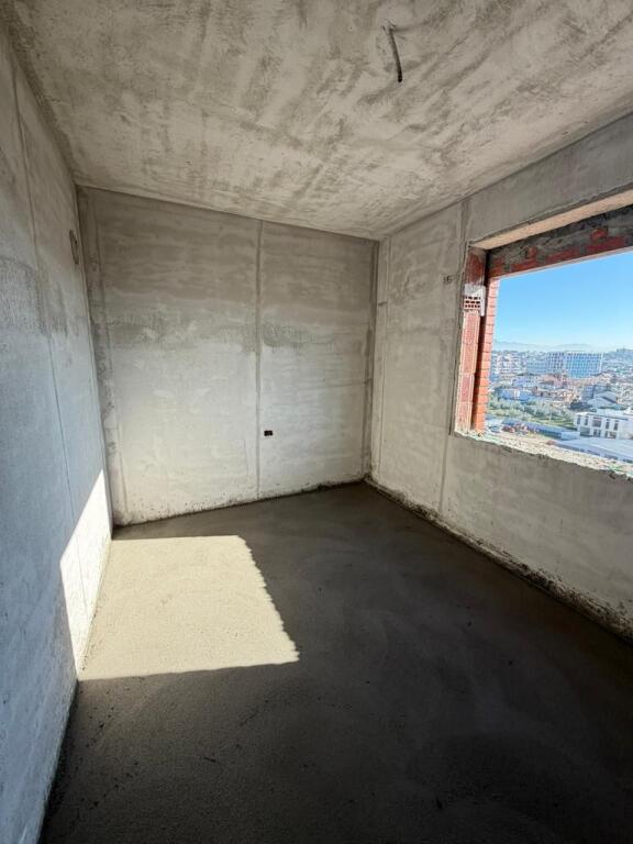 Appartamento 2+1 in Vendita vicino a Ulliri, Kamez
