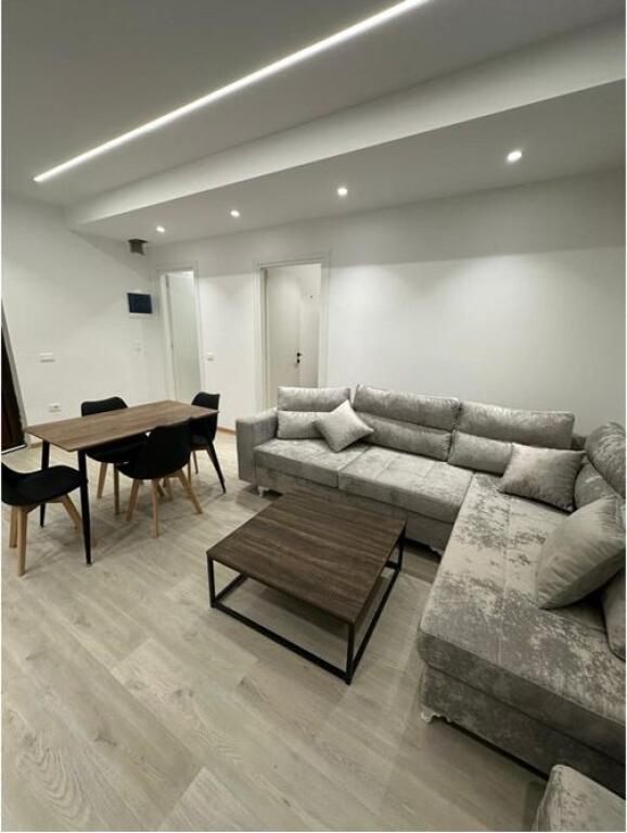 APARTMENT 1+1 FOR RENT – RING CENTER, MUHAMET GJOLLESHA