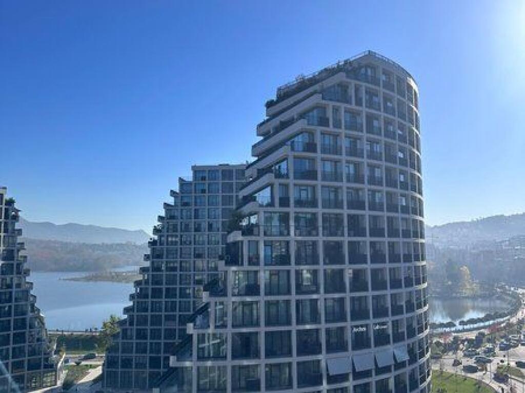 Shitet, Apartament 3+1+2, Lake View Residence, Tiranë