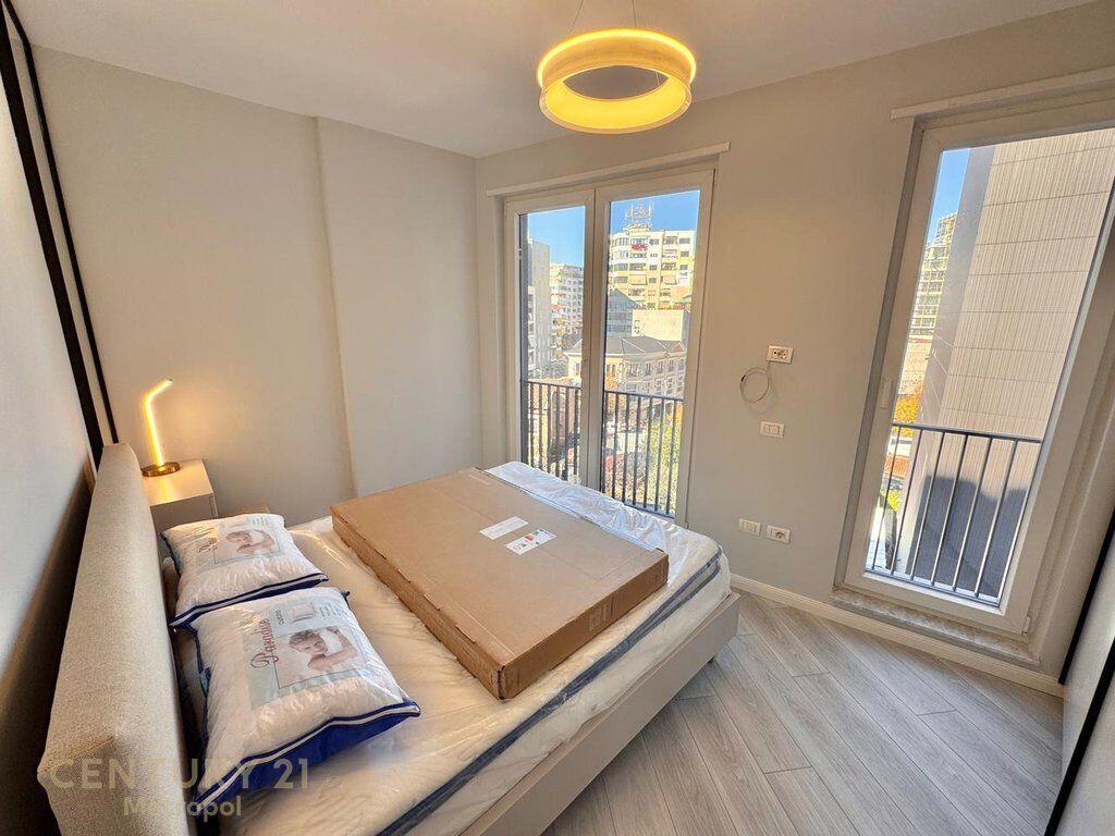 Jepet me qira apartament 2+1 + post parkimi – Rruga e Dibrës