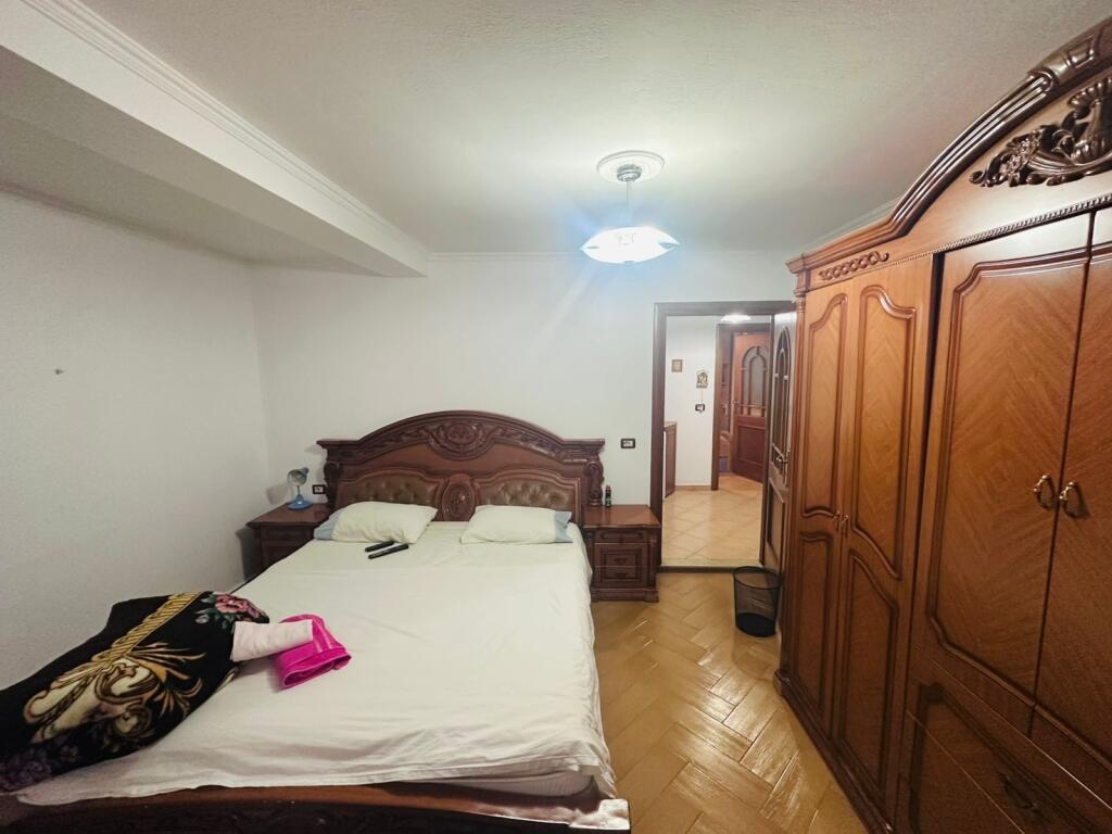 2+1,i mobikuar te mozaiku i tr,21 dhjetori,600 mije leke