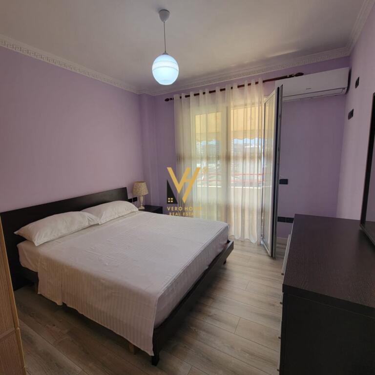 AFFITTASI APPARTAMENTO 2+1+2+BLK PRESSO IL COMUNE DI PARIGI 900 EURO
