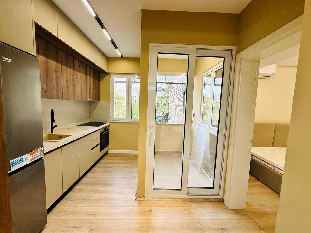 shesim apartament ne rrugen muhamet gjollesha