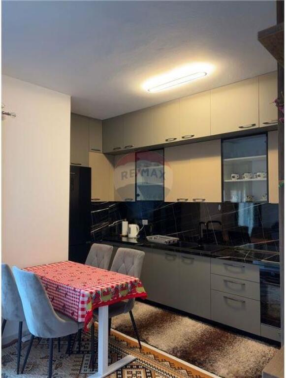 Apartament 2+1 ne shitje ne Porcelan