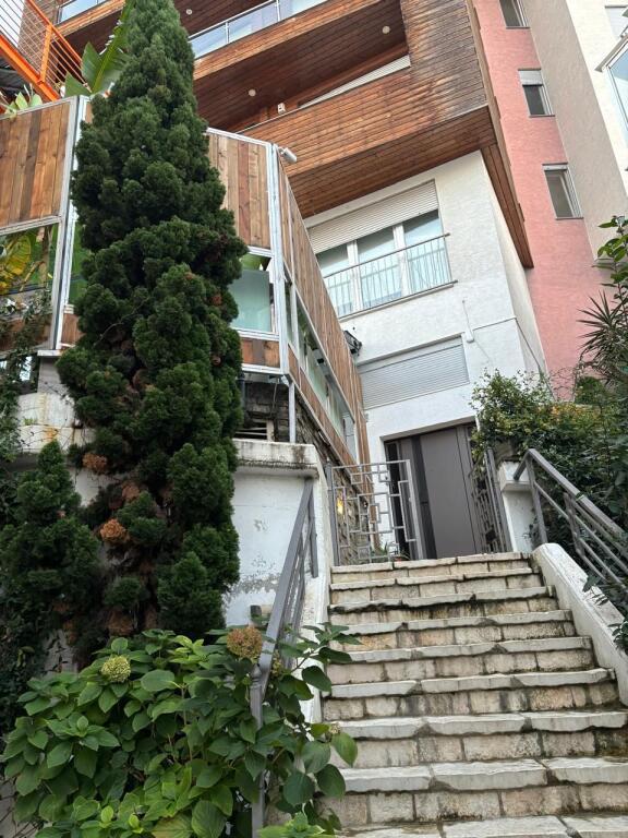 APARTMENT FOR RENT 1+1 + PARKING SPACE –NEAR THE ZOOLOGICAL &amp; BOTANICAL GARDEN!