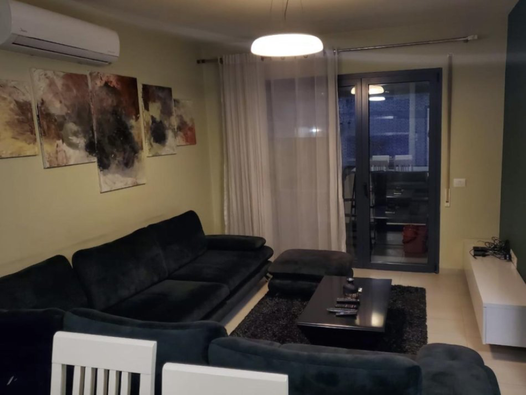 Apartment 2+1 for rent near Dinamo Stadium!