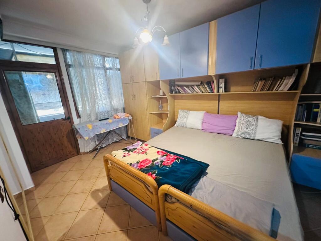 2+1,i mobikuar te mozaiku i tr,21 dhjetori,600 mije leke