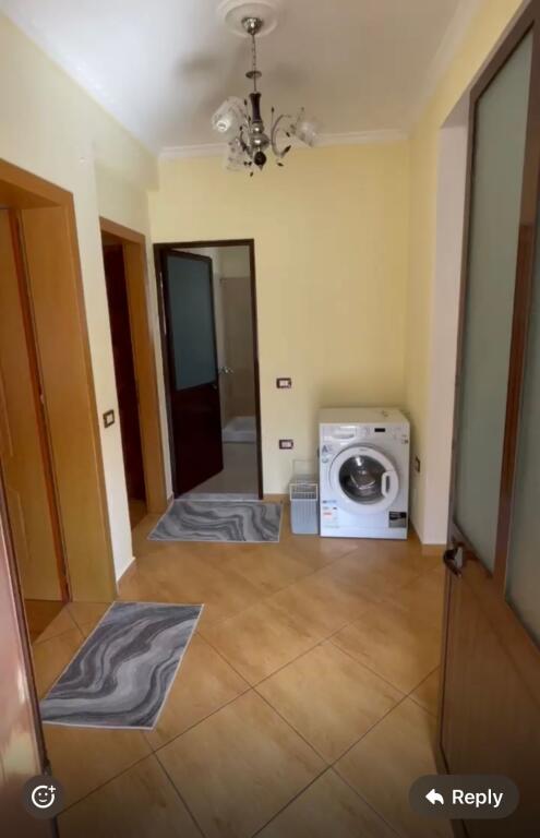 2+1, arredato alle ville americane, prezzo 450 euro