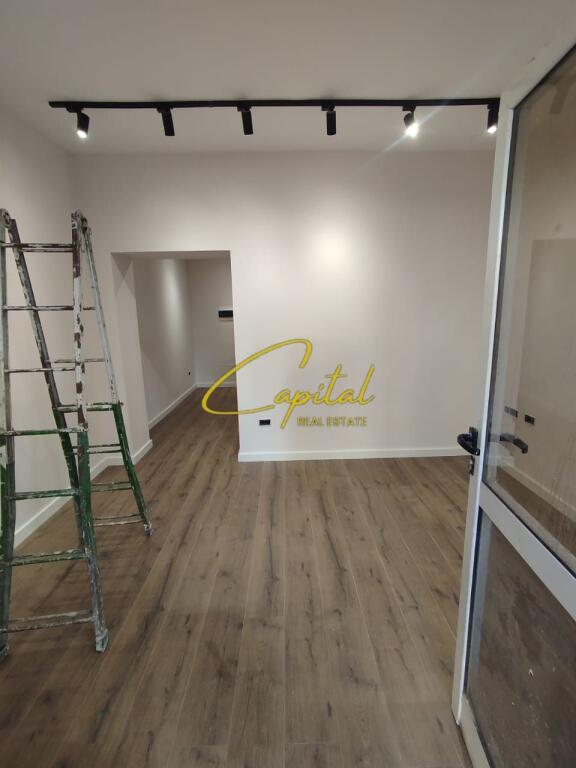 SHOP FOR RENT 30 M2 MYSLYM SHYRI 1,300 EURO