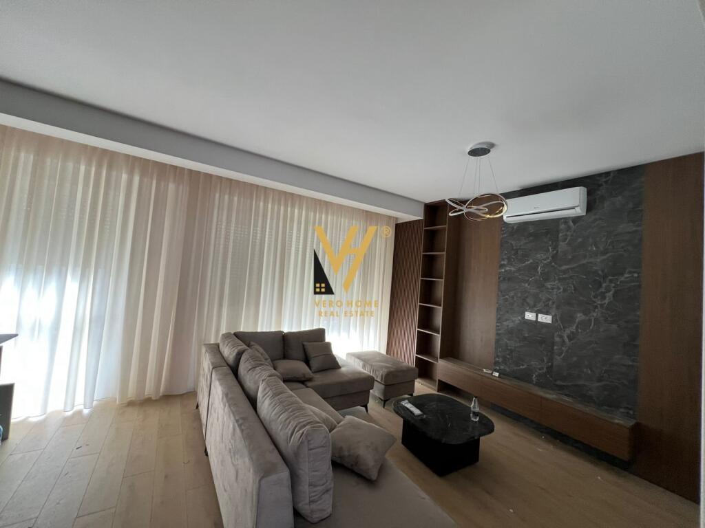 VILLA SU TRE PIANI IN AFFITTO PRESSO ABA RESIDENCE, SAUK 1.500 EURO