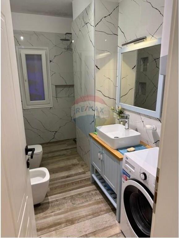 Appartamento 2+1 in affitto su Viale Zogu 1
