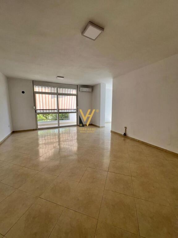 VENDESI APPARTAMENTO 2+1+2+BLK ALLA EX ESPOSIZIONE 350.000 EURO