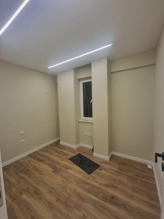 2+1,arredato,alla costruzione fz,lago secco,750 euro
