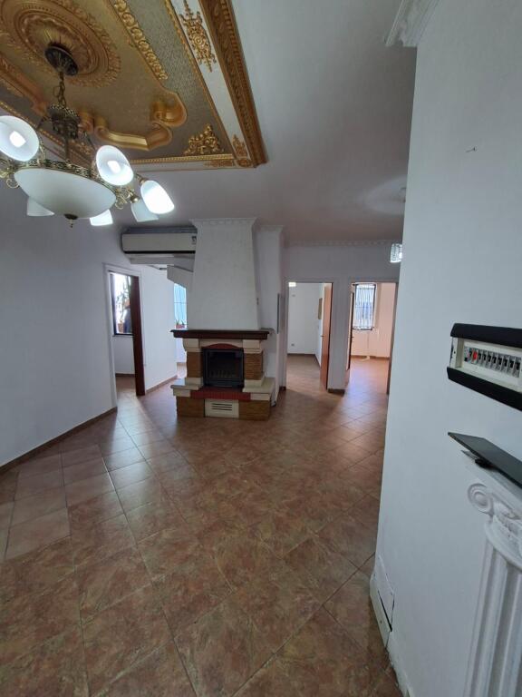 OFFICE FOR RENT 142 M2 NEAR THE COURT (FORMER EXHIBITION) 1000 EURO