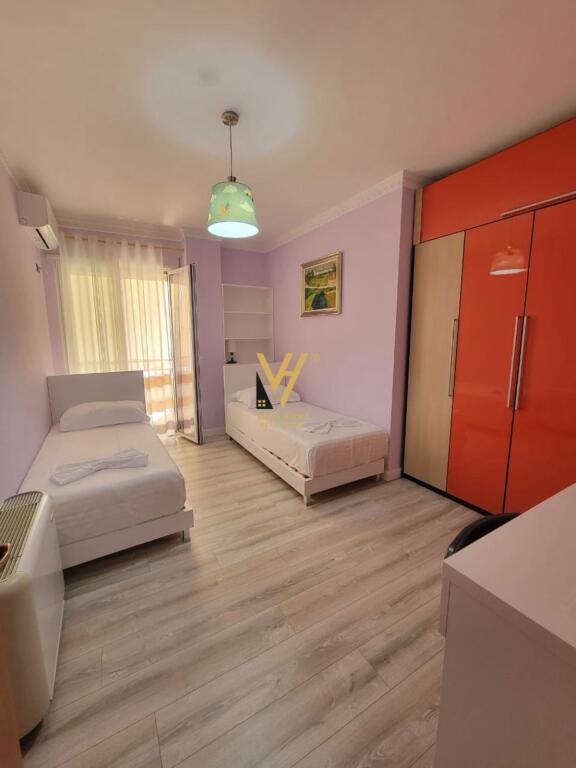 AFFITTASI APPARTAMENTO 2+1+2+BLK PRESSO IL COMUNE DI PARIGI 900 EURO