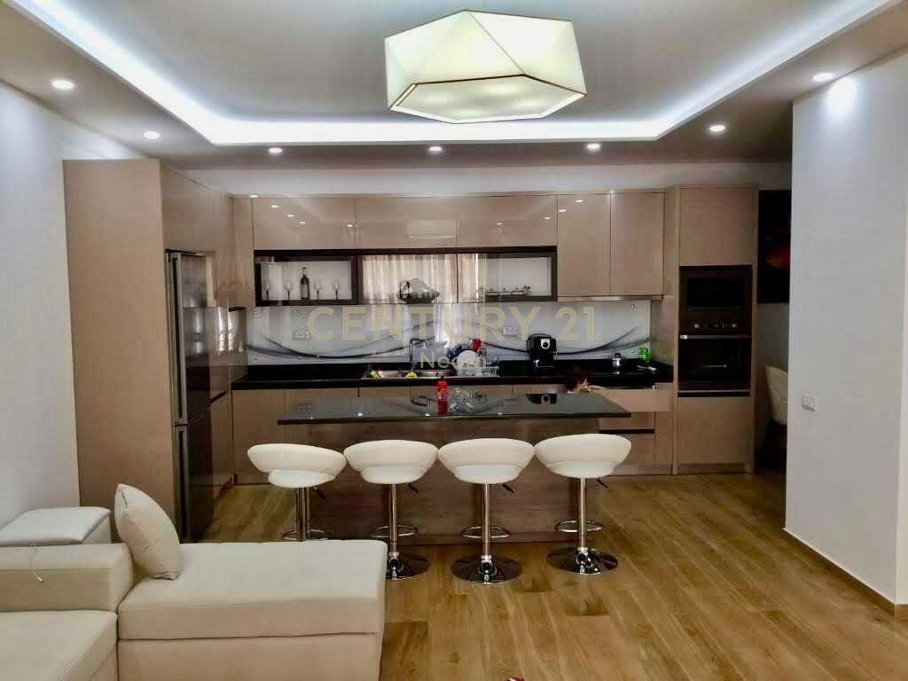 VENDESI, APPARTAMENTO MODERNO 2+1+2 con VISTA su VISION ➕‼️ 270,000 € Superficie Totale 124m2