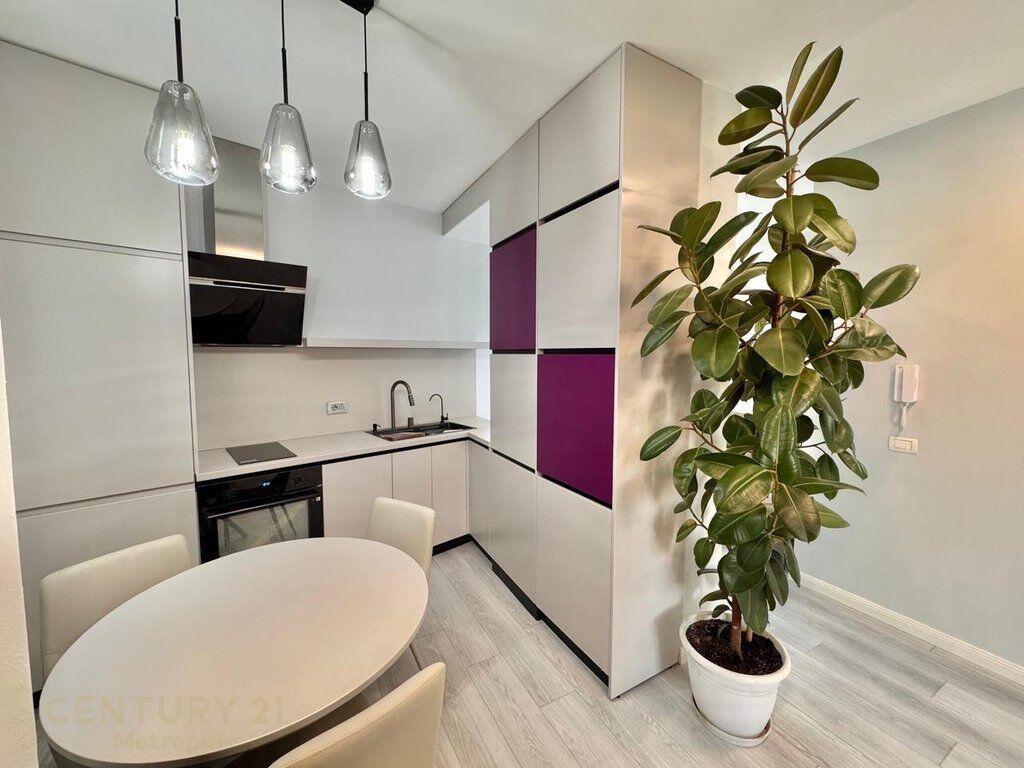 Apartament 2+1+Post Parkimi Me Qira, Rruga e Dibres