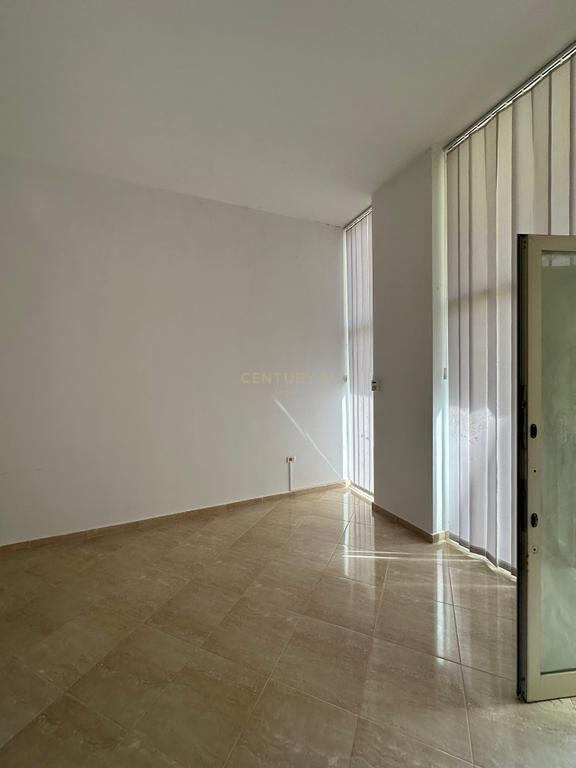 Commercial space (shop) for rent in the Fresku area 480 € /Month