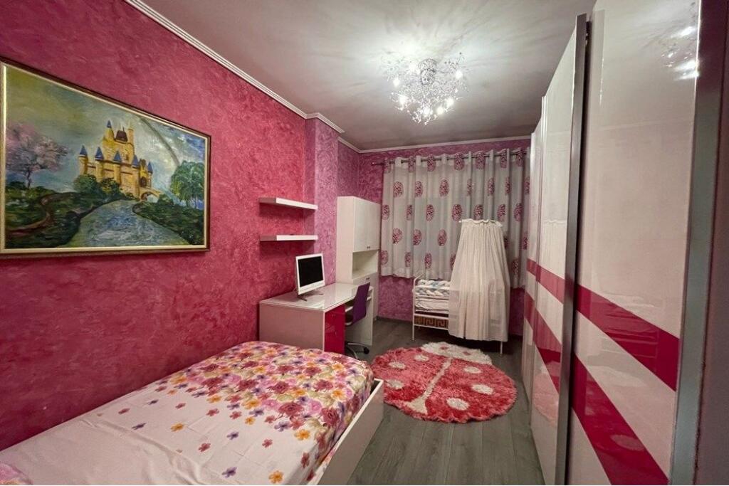 Apartament 3+1+2 për qira në Astir