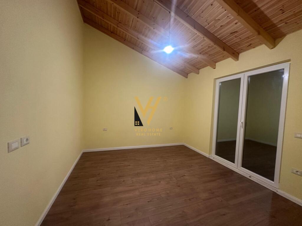 THREE-STORY VILLA FOR RENT IN KOMBINAT 110,000 LEKE