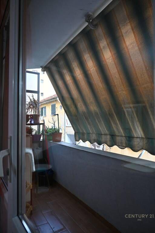 Apartament 2+1 me Qira në Rrugen e Dibrës 680 € /Muaj Sip. Totale  105m2